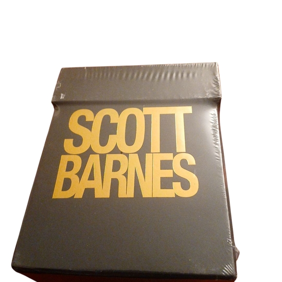 Scott Barnes Snow Globe NWT/NIB Limited Edition - Picture 4 of 5